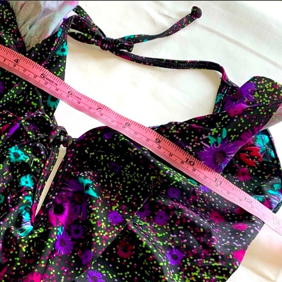 Billabong Purple Floral Plunge One Piece Swimsuit With Ruffles Size M! ✌️ - Picture 4 of 9